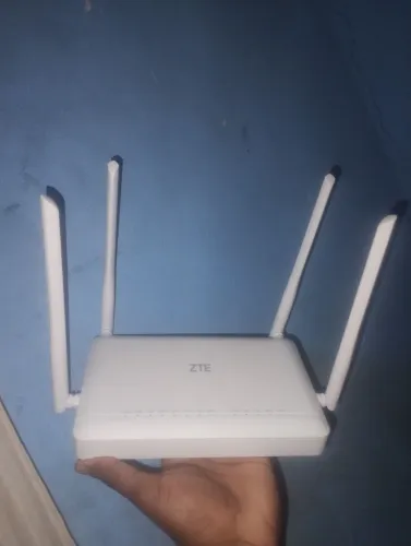 Roteador ZTE Wi-Fi 6 modelo: ZXHN F6600P