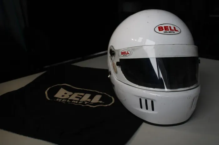 Capacete BELL R1 SPORT 