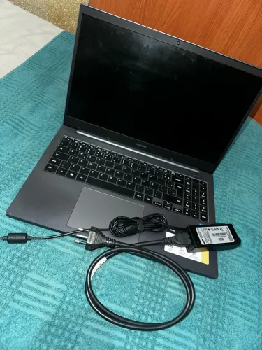 Notebook Samsung Book NP550XDA ? Intel Celeron 6305