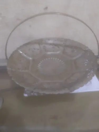 ? CESTA DECORATIVA ANTIGA - METAL PRATEADO VINTAGE!