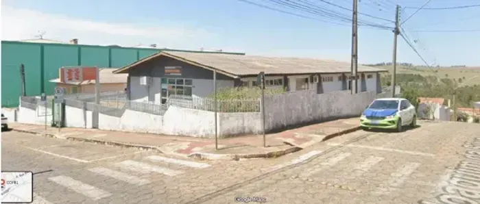 Casa comercial à venda em Ibaiti PR com 1.525m²