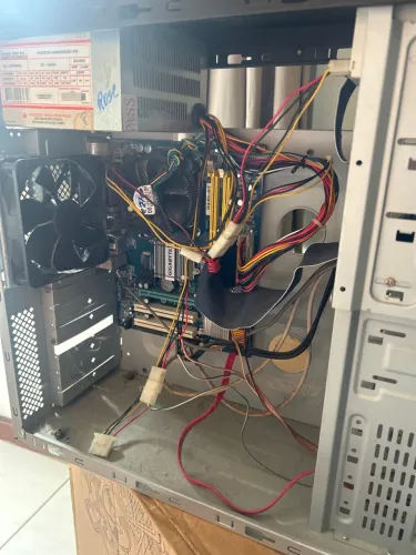 Computador parcial (FONTE, PLACA MÃE, CPU e Leitor