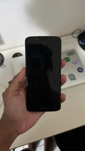 Motorola E5