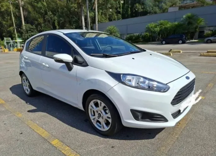 Ford Fiesta 1.6 16V Flex Aut. 5P 2016