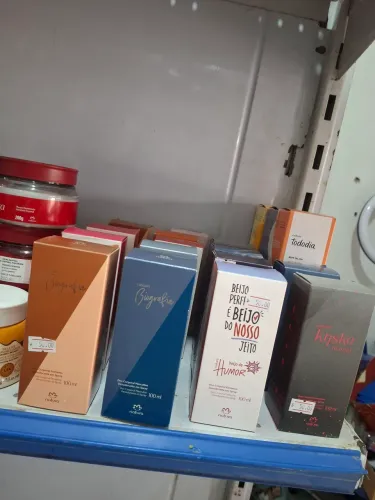 Kit perfume, refil e sacola revenda