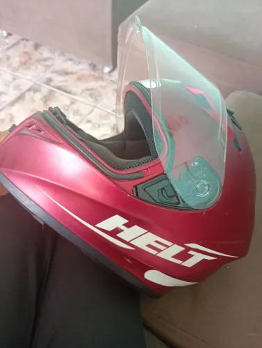 Capacete helt