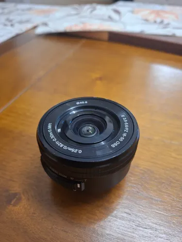 Lente 16-50 3.5/5.6 E mount (Sony ZVE 10)