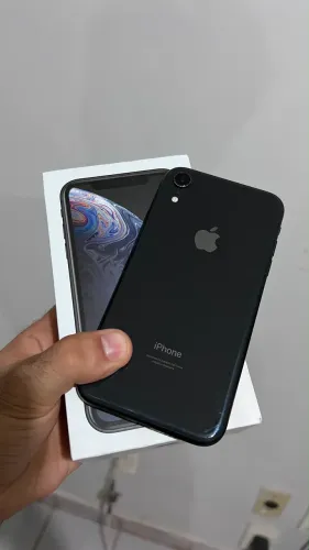 IPHONE XR 64 COM CAIXA ACEITO CARTÃO