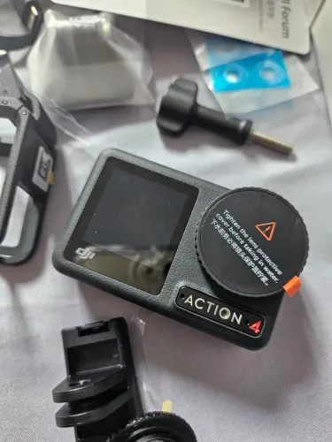 Dji action 4 novo e com todos acessórios