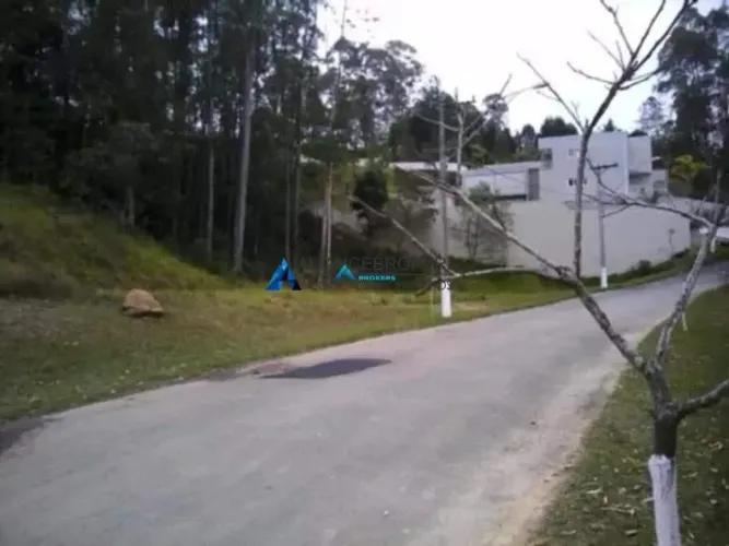 Excelente Lote com 1000 m², localização em local alto, vista para Serra do Japi no condomí