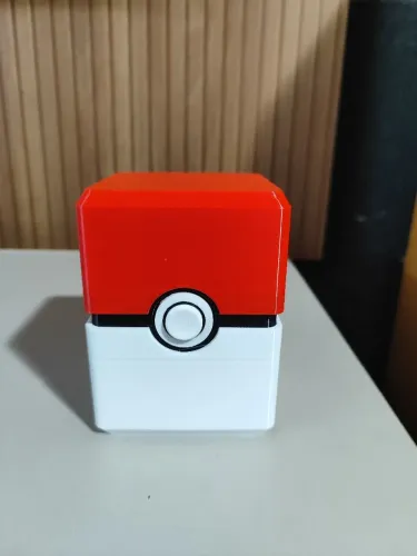 Deck Box Pokébola