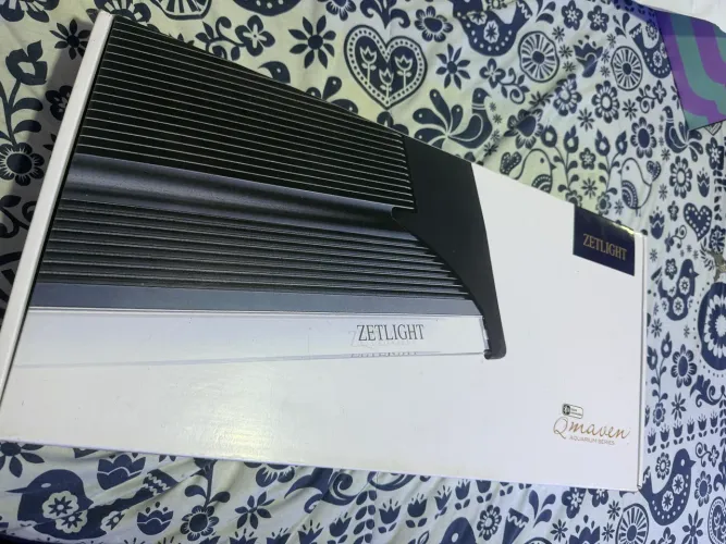 Luminária Marinho Zetlight Qmaven Q6-60 95w P/ Aquarios Até 90cm