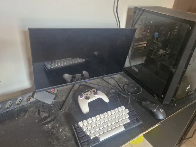PC Gamer + acessórios. Está sem a placa de vídeo (mais informações na descrição)