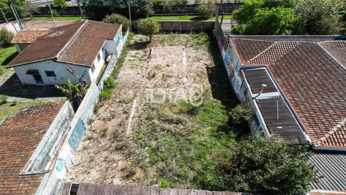 TERRENO À VENDA NO CENTRO CÍVICO Terreno à Venda No Centro Cívico