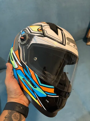 Capacete LS2 - TAM 62 - Estado de novo