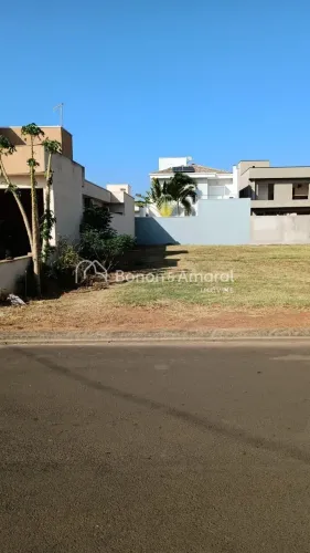Terreno à venda no Condomínio Campos do Conde II, bairro Cascata em Paulínia.