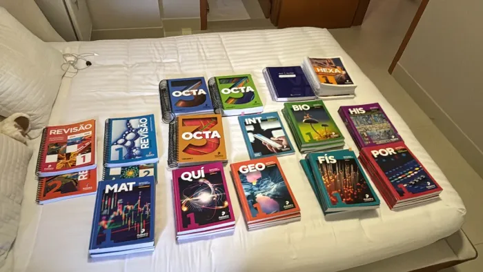 Coleção de livros Poliedro 2026