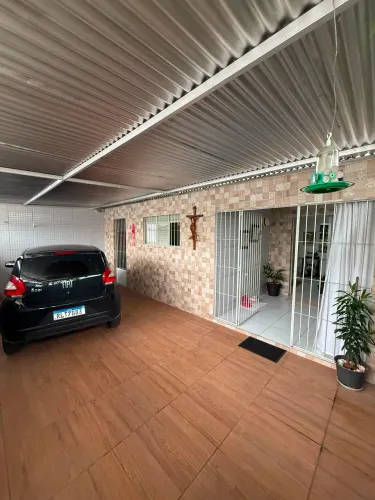 Casa com 3 Quartos e 3 Suítes à Venda Não aceita Financiamento