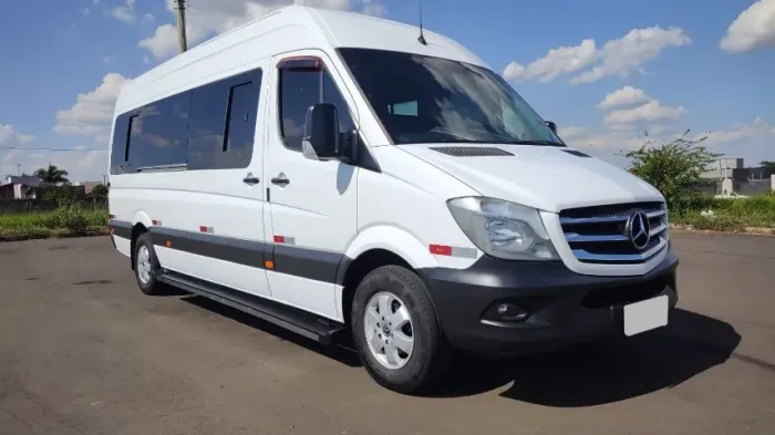 Sprinter 415 Executiva 19 lugares ano 2019