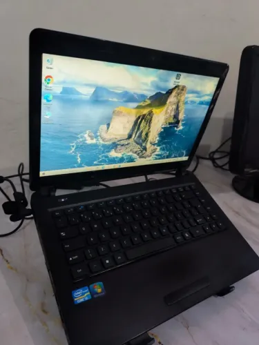Notebook Positivo, i3-2310M, 8GB de Memória, SSD 120GB, Tela 14
