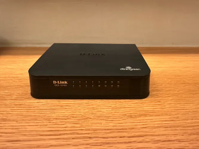 Switch D-link Des-1016a, 16 Portas 10/100, Preto
