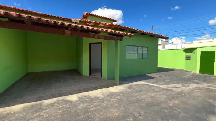 Casa com 3 dormitórios para alugar, 100 m² por R$ 2.800/mês - Plano Diretor Sul - Palmas/T