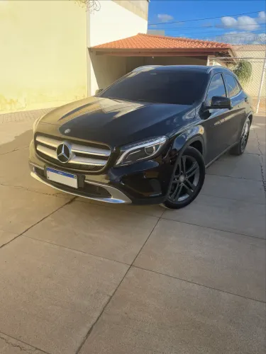Mercedes-Benz GLA 200 Vision 1.6/1.6 TB 16V Flex Aut. 2015