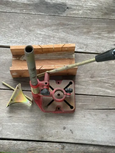 SUPORTE PARA FURADEIRA - BASE DE BANCADA