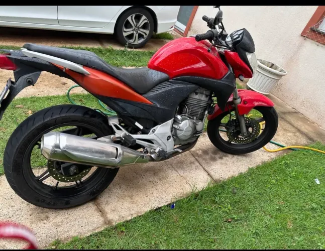 ? HONDA CB 300 VERMELHA - IMPECÁVEL | SÓ PEGAR E ANDAR ?
