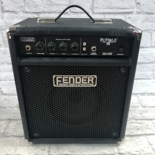 Amplificador de Baixo Fender Rumble 15 Caixa Cubo