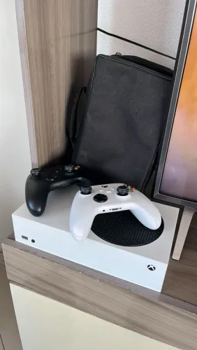 Troco Xbox series s por iPhone 14 pro