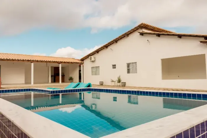 Chácara 7km de Serra Talhada com Piscina + 6 Quartos | Ideal para Morar ou Investi