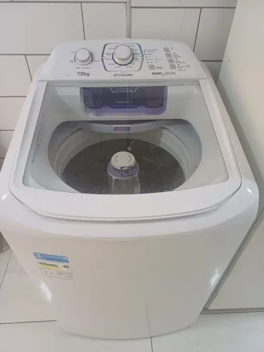 Máquina de lava Electrolux de 12kg,em perfeito estado