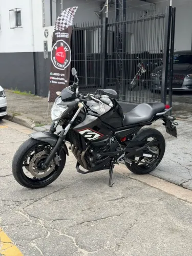 Yamaha XJ6 