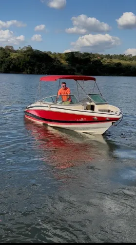 Lancha Regal 21