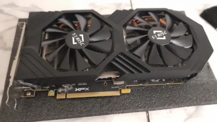 XFX RX 580 8GB - Aceito troca