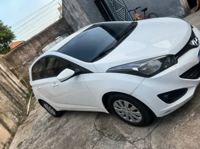 Hyundai HB20 C.style/c.plus 1.6 Flex 16V Aut. 2015