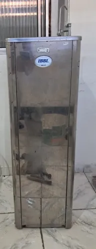 Vende-se bebedouro de pé