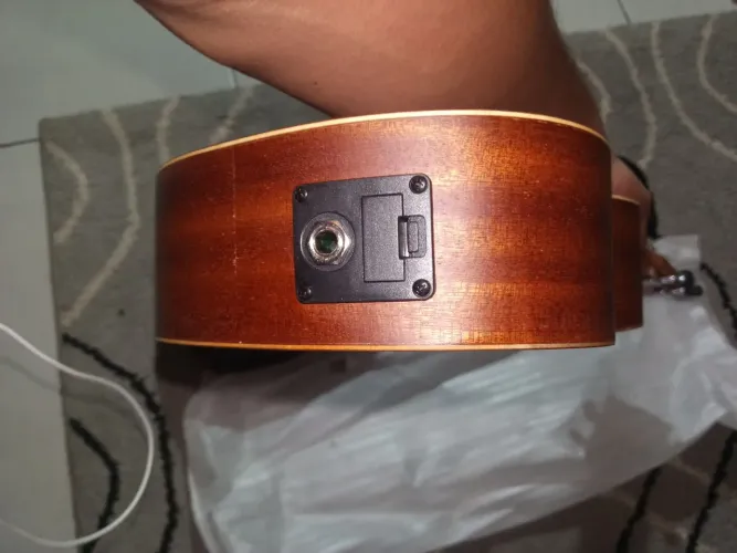 Ukulele novo