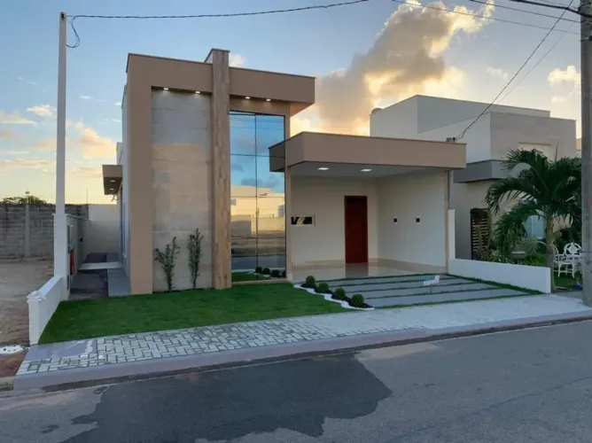 Linda Casa 3/4 Sendo 02 Suites e uma semi suite No Condominio Ecoville 1