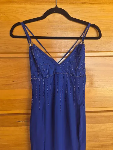 Vestido de festa azul royal