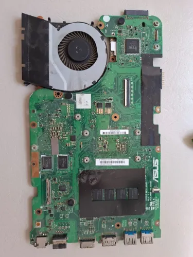 Placa-Mãe Asus X555LG - Intel i5 + NVIDIA GeForce 920M (Testada)