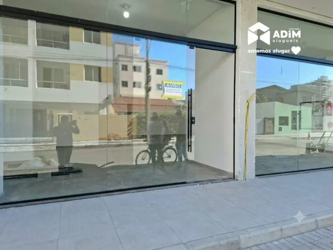 Sala Comercial para Alugar em Itapema (Bairro Morretes) 110m² | 1 Banheiro | 1 Vaga