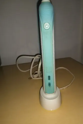 Escova Elétrica Oral B