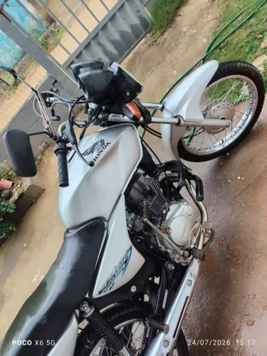 Moto Cg Titan 150 econômica e confiável
