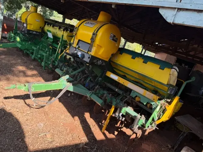 Plantadeira PST3 Tatu 9 linhas