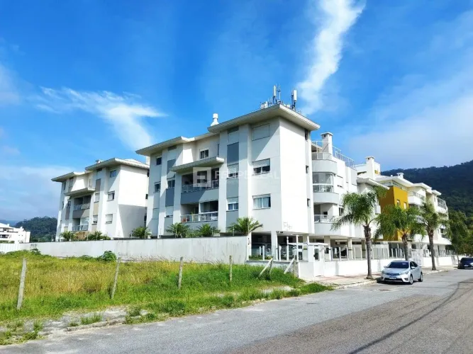 Apartamento em Ingleses Norte - Florianópolis