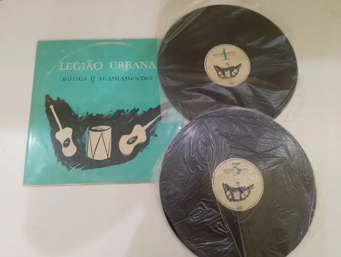Vendo LP duplo Legião Urbana Música para Acampamentos