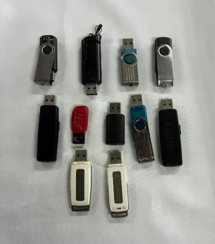 Pen-Drive diversos gigas usado