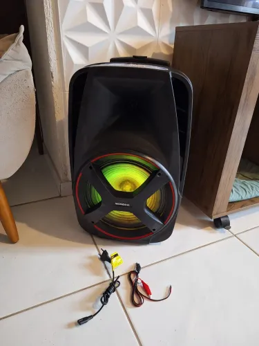 Caixa de som 12' - 550w RMS C/ bateria